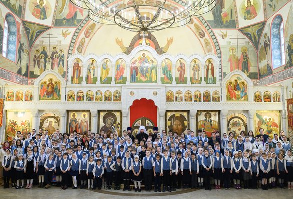 Митрополит Наро-Фоминский Никандр совершил Божественную литургию в храме великомученика Димитрия Солунского в Хорошеве