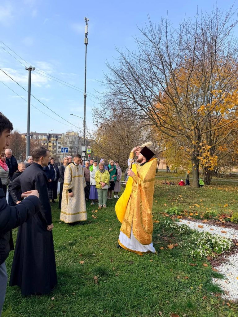 В Куркине будут ежемесячно совершать крестный ход к месту строительства храма Архангела Михаила